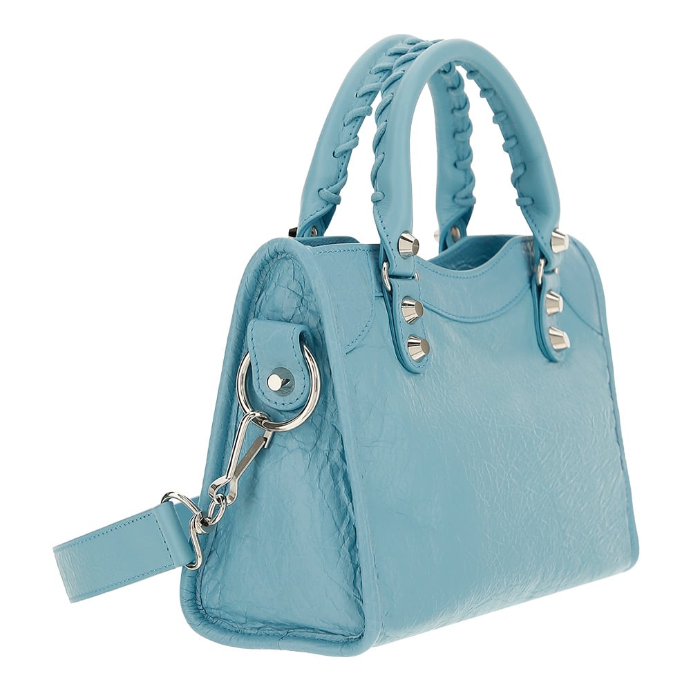 Blue bag after post production