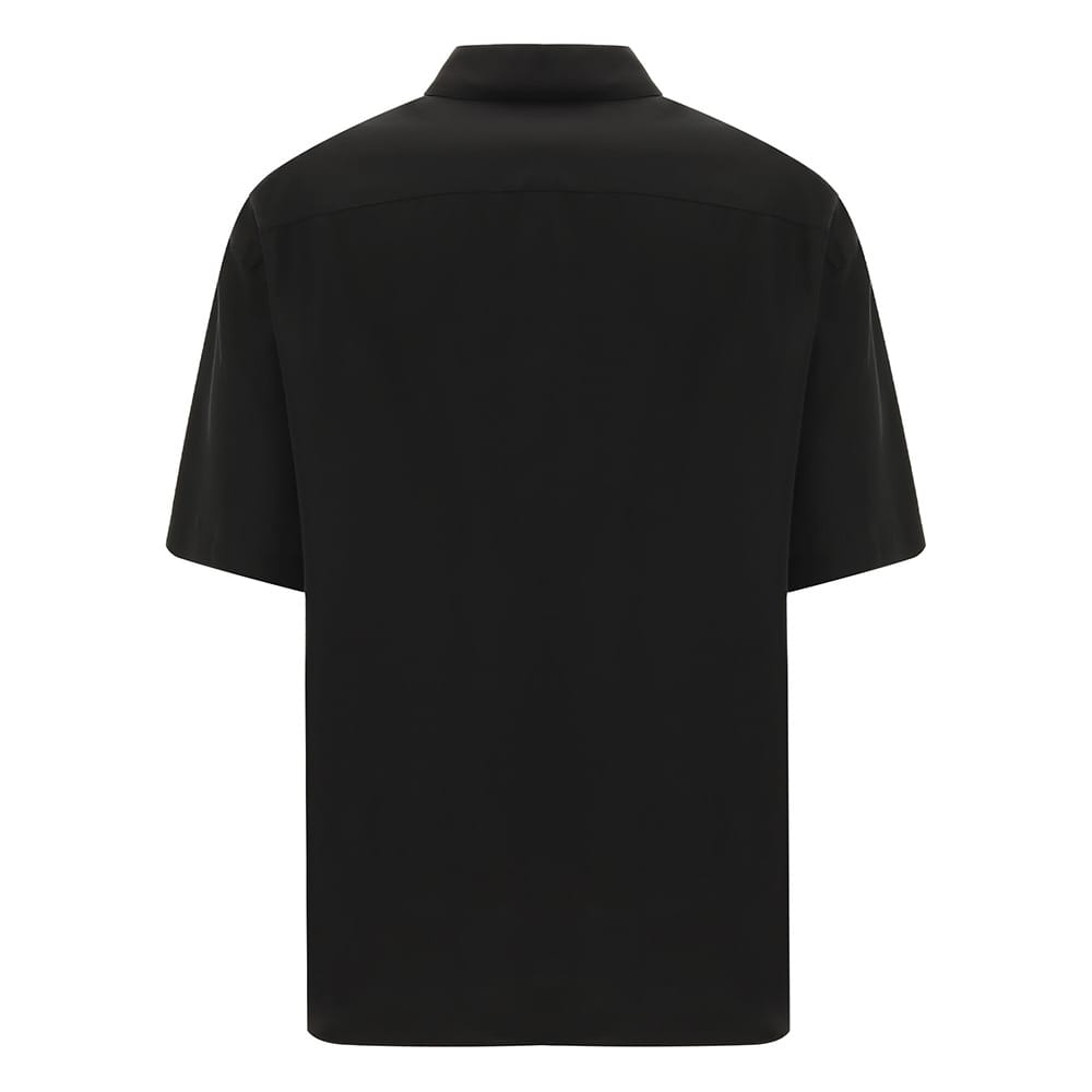 Black shirt after post production